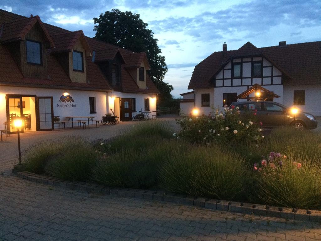 Radler'S Hof Hotel Letschin Exterior photo